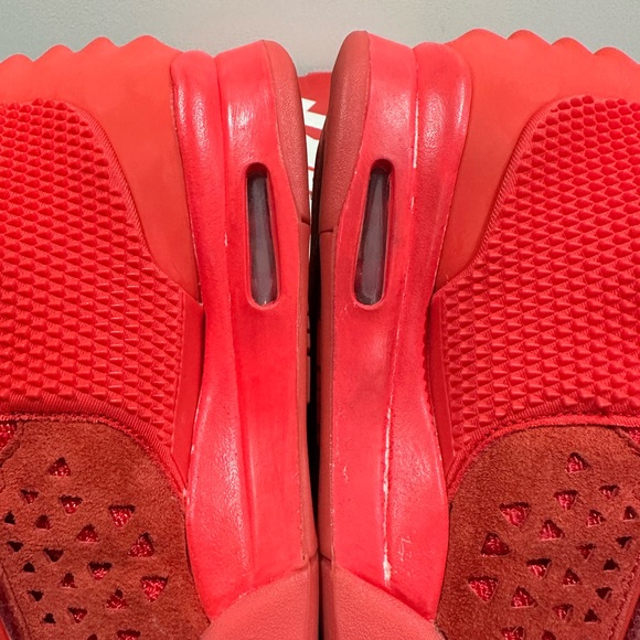 Nike Air Yeezy 2 SP Kanye West Red October Sneakers 2014 - Picture 15 of 15